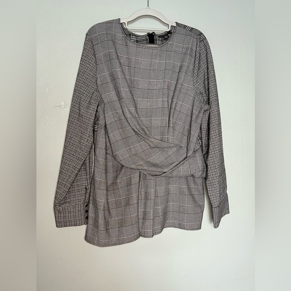Halogen black, grey, and white twist drape blouse - Picture 1 of 7